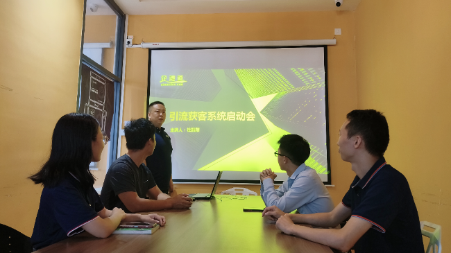 珠海中山短视频拍摄黄圃代运营公司：95%的企业做短视频，为何粉丝难破千？露脸、真诚、重复——这看似最笨的方法，正在悄悄奖励那5%的清醒者